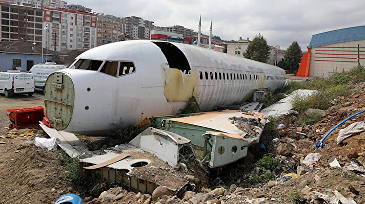 Trabzon Havalimanı'nda 13 Ocak 2018 günü yaşanan kazada, Ankara-Trabzon seferini yapan Boeing 737-800 tipi yolcu uçağı iniş yaptığı sırada kontrolden çıkarak, denize 25 metre kala yamaca saplandı. 162 yolcu ve 6 kişilik mürettebatın ölümden döndüğü kazanın ardından uçağın yeniden uçamayacağına karar verildi.