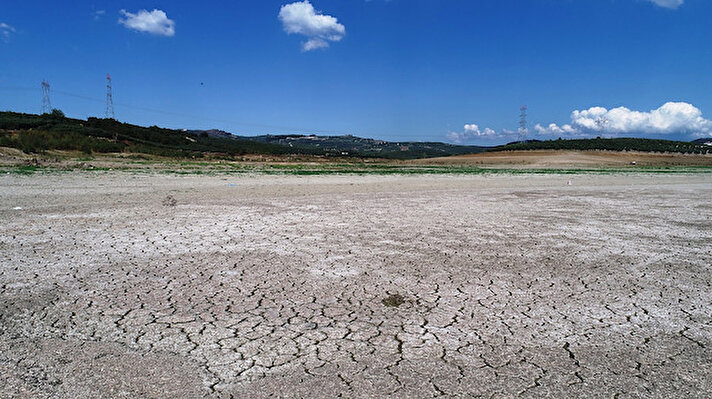 Mudanya'ya bağlı Dedeköy, Hasköy ve Ülkü köylerinin yaklaşık 1980 yılından beri tarımsal sulama ihtiyacını karşılayan Hasköy Göleti tamamen kurudu.
