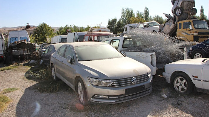 Elazığ'da icralık, sigortasız, muayenesiz, gümrük kaçağı, suça karışan, yüzlerce araç ve motosiklet yediemin otoparkına çekiliyor. 