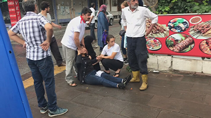 Olay, saat 11.30 sıralarında Bahçelievler Şirinevler Mahallesi'nde meydana geldi. İddiaya göre, sokakta kahvehaneyi işleten C.Ç., dün akşam bir kişi ile kavga etti. 