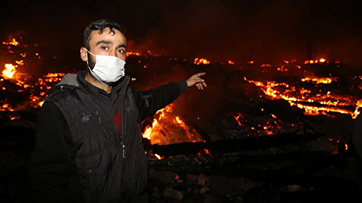 Kastamonu şehir merkezine 54 kilometre uzaklıktaki 14 haneli Tepeharman Köyünde gece saat 22.30 sıralarında yangın çıktı.