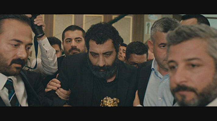 Genç yönetmen Seyid Çolak'ın Dünya Prömiyeri 41. Uluslararası Moskova Film Festivali'nde yapılan filmi "Kapan" yarın izleyici ile buluşacak.