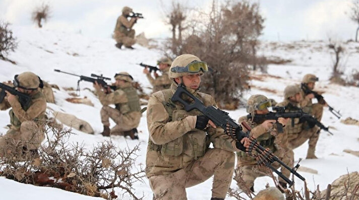 Bölücü terör örgütünü ülke gündeminden tamamen çıkarmak ve bölgede barındığı değerlendirilen teröristleri etkisiz hale getirmek maksadıyla Bitlis ve Siirt İllerinde “Eren-6 Mergelo” Operasyonu başlatıldı.