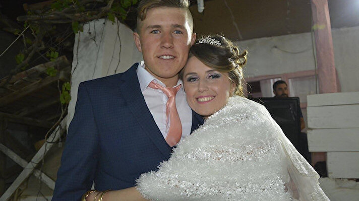 Yangın, gece yarısı Malkara ilçesi Sağlamtaş Mahallesi’nde 6 ay önce evlenen Murat Kota (24) ile Zehra Kota'nın (22) müstakil evinde çıktı. 
