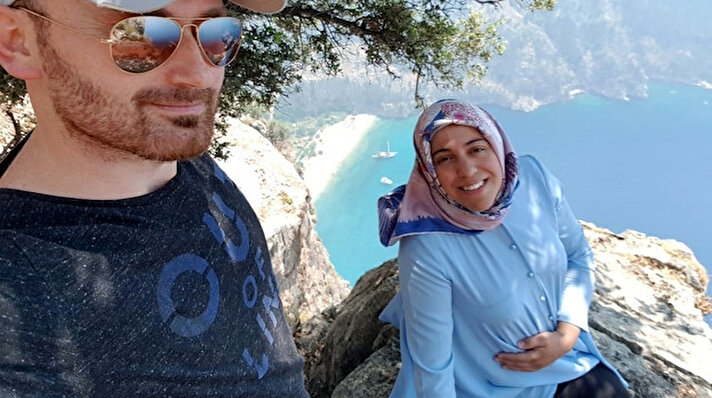 İstanbul’un Pendik ilçesinde birlikte yaşadıkları eşi Hakan Aysal ile tatil için Haziran 2018’de Muğla’nın Fethiye İlçesine giden ve 7 aylık hamile olan Semra Aysal, 18 Haziran 2018’de fotoğraf çekilirken kayalıklardan düşerek hayatını kaybetmişti. 