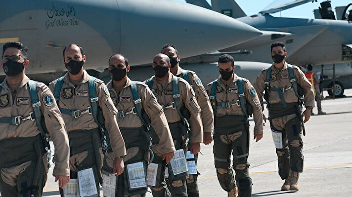 Suudi Arabistan Kraliyet Hava Kuvvetleri'ne (RSAF) ait savaş uçakları, Yunanistan'ın Girit Adası'nda bulunan Souda Askeri Üssü'nde konuşlandı.​
