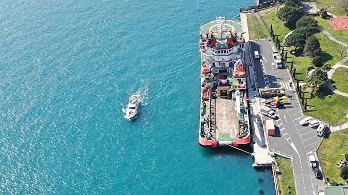 Ulaştırma ve Altyapı Bakanı Adil Karaismailoğlu, Süveyş Kanalı'ndaki kazayla ilgili, "Yardım önerimizi yaptık ve onlardan olumlu bir yanıt gelirse yardım götürürüz." dedi.