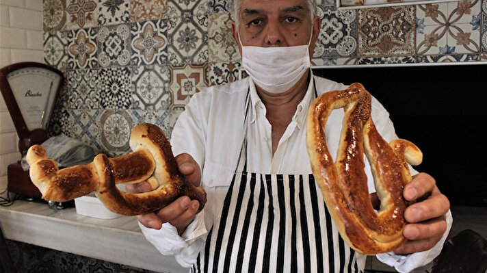 Yerkapı Mahallesi’nde fırıncılık yapan Şeref Seymen, dededen kalan geleneği sürdürüyor. Fırıncı Seymen, hamura şekil vererek tabanca, telefon, testi, kama ve gemi dümeni şeklinde poğaçalar yapıyor. Ramazan ayında üretilen bu oyuncak şeklindeki poğaçalar aileler tarafından çocuklar "oruca alışsın" diye ve oruç tutan çocuklara mükafat olarak alınıyor.