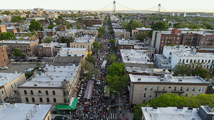 ABD'nin başkenti Washington'da bir araya gelen binlerce kişi, Filistin'e destek vermek İsrail'e tepki göstermek amacıyla protesto gösterisi düzenledi.