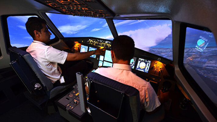 Konya'daki bir firma tarafından, pilotların uçuş okullarında yetiştirilmesinde kullanılan Airbus A-320 uçağı simülatörü üretildi.
