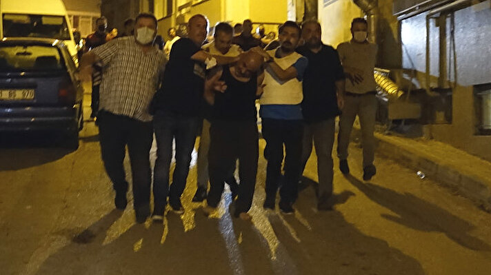 Olay, saat 21.00 sıralarında merkez Osmangazi ilçesi Nalbantoğlu Mahallesi’nde meydana geldi.