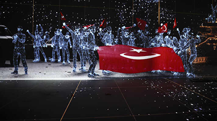 Cumhurbaşkanı Recep Tayyip Erdoğan'ın yarın açılışını yapacağı "15 Temmuz Demokrasi Müzesi", hain darbe girişimini özel ses ve görsel efektlerle anlatacak, kalkışmayı engelleyen birlik ruhunu ziyaretçilerine yeniden hatırlatacak.
