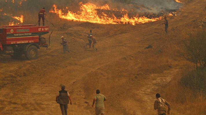 Antalya’nın Manavgat ilçesindeki orman yangını 6. gününde Beydiğin Mahallesi’nde etkili oluyor. 