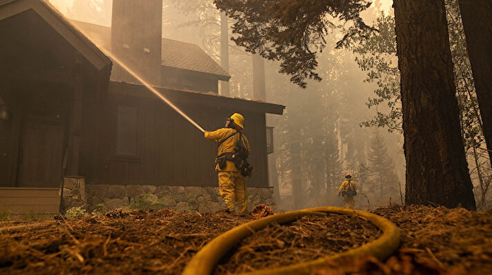 ABD’nin California eyaletinin kuzeyindeki El Dorado’da 14 Ağustos’ta başlayan orman yangını giderek yayılıyor.