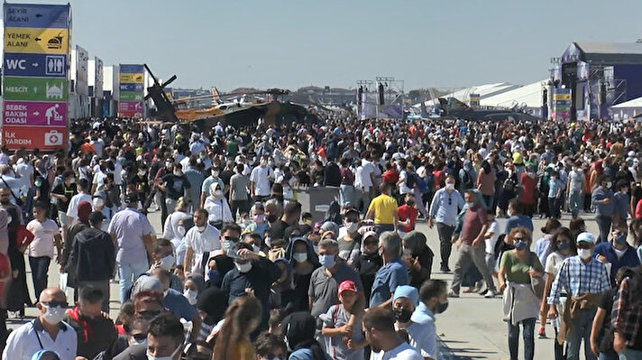 TEKNOFEST bugün son buluyor. Birçok etkinliğin yapıldığı festivalin son gününde festival alanında yoğun kalabalık vardı.