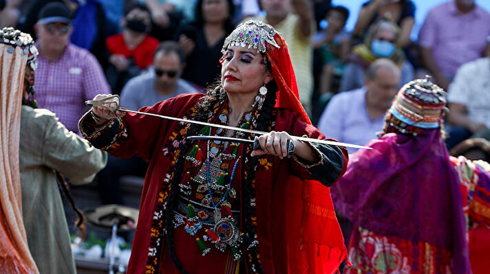 ABD'nin başkenti Washington'da binlerce Türk ile yabancıların katıldığı Geleneksel Türk Festivali büyük ilgi topladı.