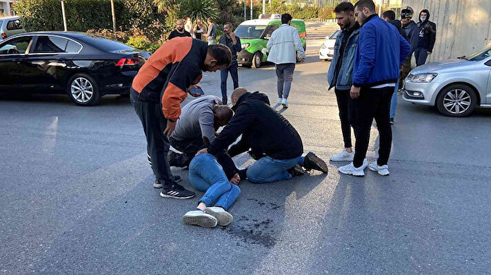 Kaza, geçtiğimiz Perşembe günü saat 16.30 sıralarında Kağıthane Merkez Mahallesi Ayazma Caddesi üzerinde meydana geldi.
