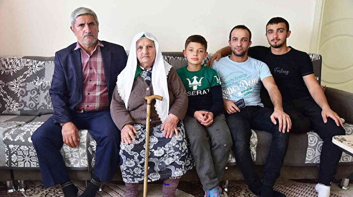 Vatanlarından 77 yıl önce sürgün edilen Ahıska Türkleri, yerleştirildikleri Bitlis’in Ahlat ilçesinde huzur içinde yaşamlarını sürdürüyor. 