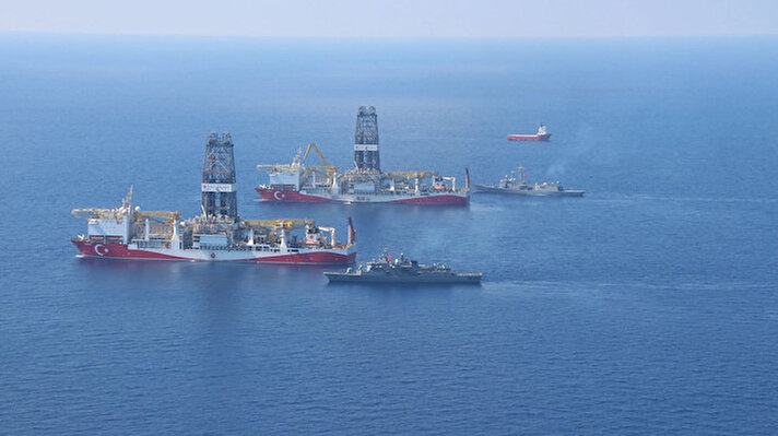 Kıbrıs çevresini tek yanlı parselleyen Rum yönetimi, Amerikan Exxon Mobil şirketine kiraladıkları 10’uncu parselde sondaj çalışmaları için Navtex yayınladı.