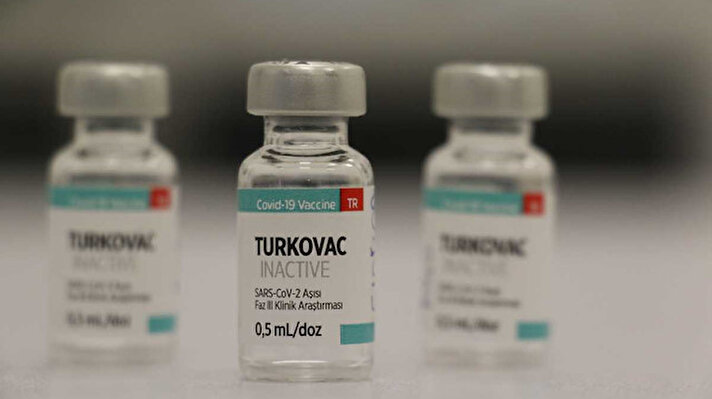 Sağlık Bakanlığı Koronavirüs Bilim Kurulu üyesi Prof. Dr. Ateş Kara, acil kullanım onayı başvurusu yapılan yerli Covid-19 aşısı TURKOVAC 'ın, ön verilere göre hastalığa karşı çok etkin olduğunu söyledi. Kara, "TURKOVAC  aşısında ilk elde edilen veriler aşının çok başarılı olduğunu hatta diğer inaktif aşıyla karşılaştırmada da belki bir miktar daha iyi olabileceğini gösteriyor" derken; TURKOVAC ile ilgili bir sevindirici haber de Eskişehir'den geldi.
