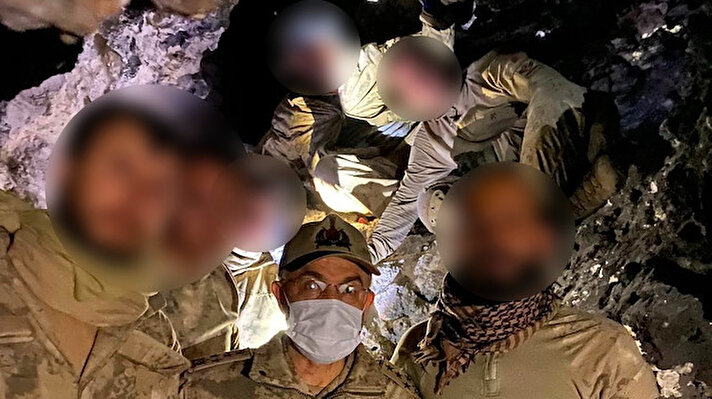 Jandarma Genel Komutanı Orgeneral Arif Çetin, Eren Kış-8 Operasyonu'nun gerçekleştirildiği Mardin'e gitti. Operasyonların sürdüğü Nusaybin ilçesine bağlı Bagok bölgesine geçen Çetin, burada 6 PKK teröristin etkisiz hale getirildiği mağarada incelemelerde bulundu.