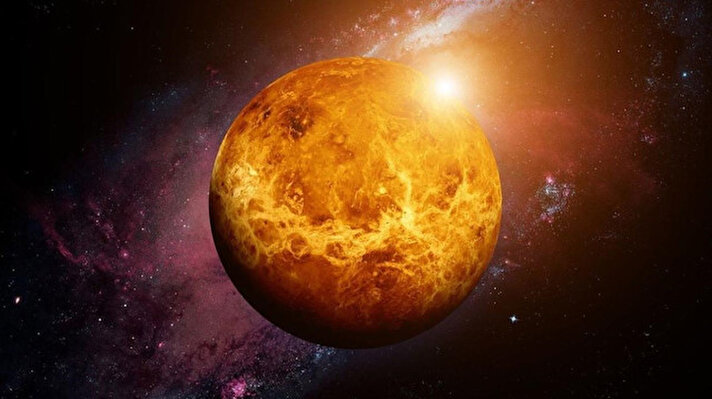 Venüs'te amonyak gazının varlığını araştıran uzmanlar, 'şimdiye kadar gördüğümüz hiçbir şeye benzemeyen' uzaylı yaşam formlarının gezegende olabileceğini açıkladı.