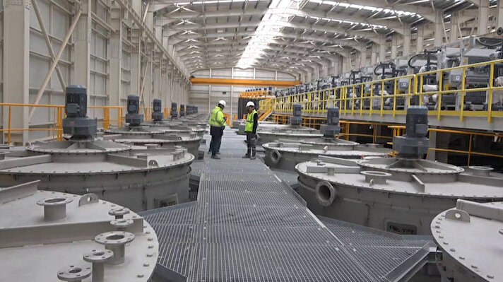 Lineer Metal AŞ tarafından Siirt Organize Sanayi Bölgesi’nde Türk-Katar ortaklığıyla kurulan Lineer Metal Çinko Üretim Tesisi, Türkiye’nin ilk çinko metal külçelerini üretmeye devam ediyor.