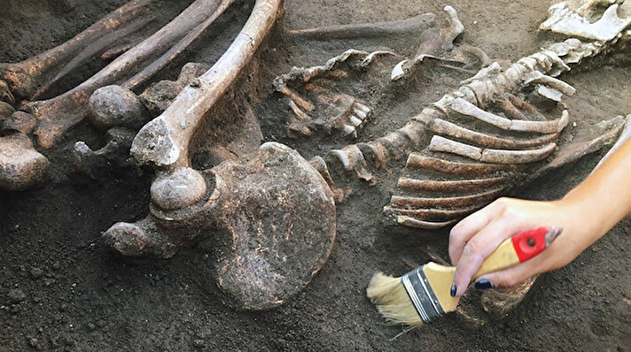 İngiltere’de yer alan Cambridge Üniversitesi’nden bilim insanları, Etiyopya'da keşfedilen antik insan fosillerinin daha önce düşünülenden çok daha eski olduğunu ortaya çıkardı.