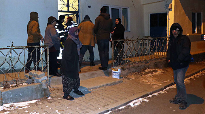 Merkez üssü Kayseri’nin Sarıoğlan ilçesinde saat 02:28’te meydana gelen 4.9 şiddetindeki depremin ardından artçı sarsıntılar devam etti.