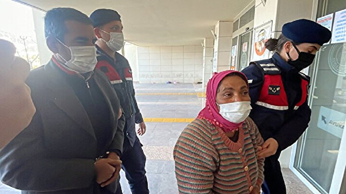 Muğla'nın Bodrum ilçesinde 17 yaşındaki  Gamze Sakallıoğlu yatağında hareketsiz olarak bulunmuş, sağlık görevlileri Gamze'nin yaşamını yitirdiğini belirlemişti.