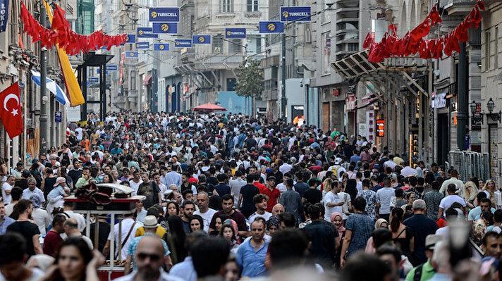 TÜİK verilerine göre, Türkiye'de herkes memleketinde yaşasa illerin nüfusu şaşkına çevirecek şekilde değişecekti.