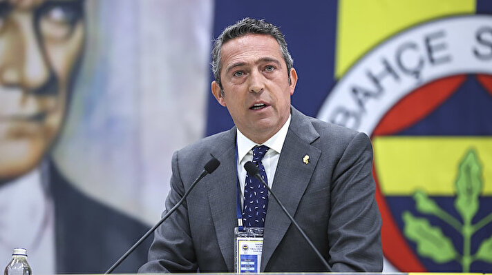 ​Fenerbahçe Kulübü Yüksek Divan Kurulu şubat ayı olağan toplantısı Faruk Ilgaz Tesisleri'nde yapıldı. Toplantıda konuşan Fenerbahçe Başkanı Ali Koç, gündeme ilişkin soruları yanıtladı.