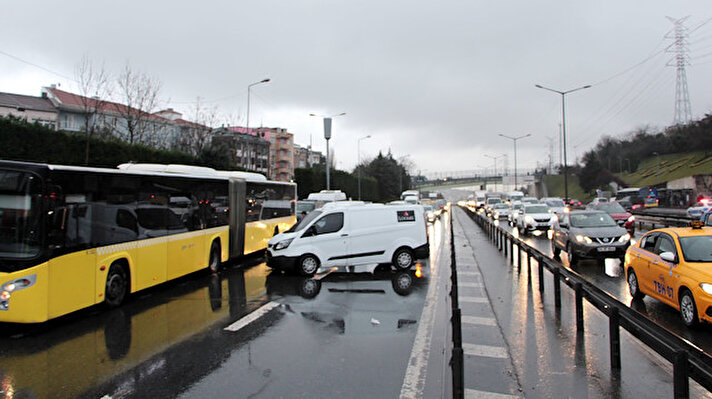 Kaza, Okmeydanı-Tem Bağlantı Yolu Nurtepe mevkiinde saat 08.00 sıralarında meydana geldi.