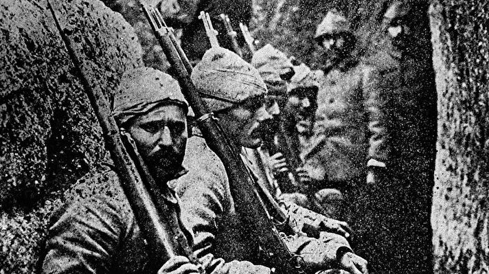 Bugün, Birinci Dünya Savaşı sırasında Osmanlı ordusunun 107 yıl önce dünyanın en güçlü donanmalarına geçit vermeyerek yazdığı "Çanakkale Geçilmez Destanı"nın yıldönümü.
