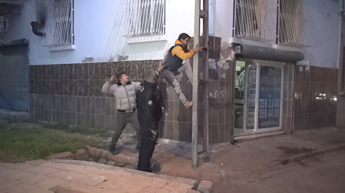 Olay, saat 06.00 sıralarında Seyhan ilçesi Türkocağı Mahallesi'nde meydana geldi. 