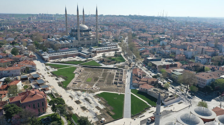 Edirne Kültür ve Turizm Müdürü Kemal Soytürk Selimiye Meydan Projesi'nin birinci ve ikinci etap çalışmalarında sona gelindiğini ifade etti.