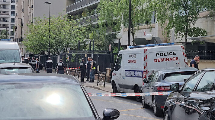 Fransa’nın başkenti Paris’teki Boulogne-Billancourt’a bulunan Türkiye Başkonsolosluğu'na dün gece yerel saatle 02.00 sularında kimliği belirsiz kişi veya kişilerce el yapımı bomba (EYP) ile saldırı düzenlendiği bildirildi. 