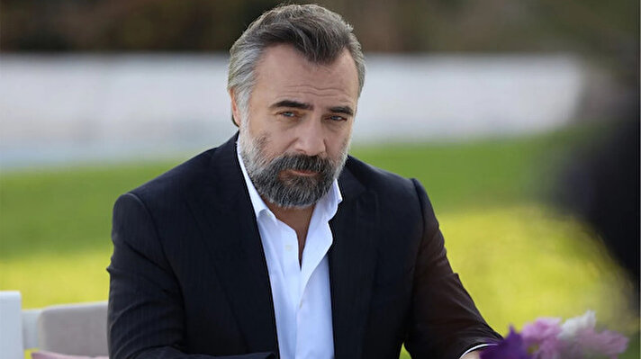 "Eşkıya Dünyaya Hükümdar Olmaz" (2015-2021) dizisinde 199 bölüm boyunca 'Hızır Çakırbeyli' rolünü oynayan Oktay Kaynarca'nın yeni projesi netleşti.