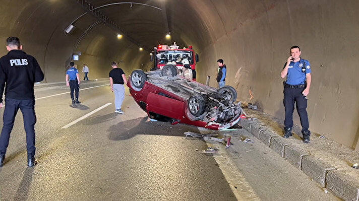 Kaza, Üsküdar Şile Otoyolu Vecidi Diker Tünelinde saat 08.20 sıralarında meydana geldi. 