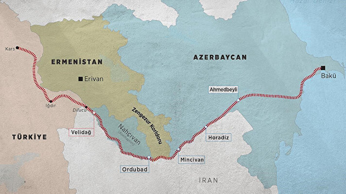 Azerbaycan Cumhurbaşkanlığından yapılan açıklamaya göre Aliyev, Cumhurbaşkanı Recep Tayyip Erdoğan'ı arayarak Avrupa Birliği (AB) Konseyi Başkanı Charles Michel ve Ermenistan Başbakanı Nikol Paşinyan ile Brüksel'de pazar günü yaptığı görüşmeye ilişkin bilgi verdi.