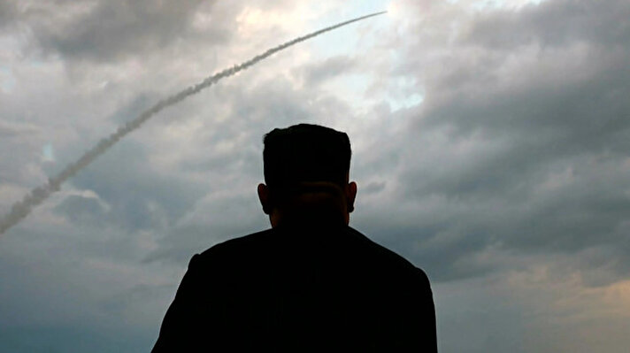 Güney Kore Genelkurmay Başkanlığı, Kuzey Kore'nin biri kıtalararası olmak üzere 3 balistik füze denemesi yaptığını duyurdu.