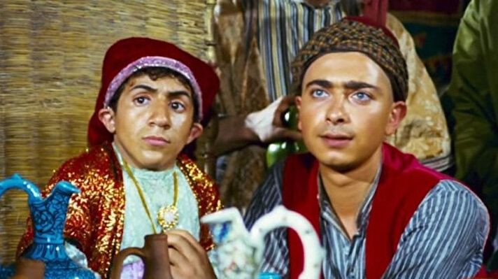 1971-1975 yılları arasında dört "Keloğlan" filminde rol alan usta oyuncu Rüştü Asyalı performansıyla izleyicileri kendisine hayran bıraktı.<br><br>