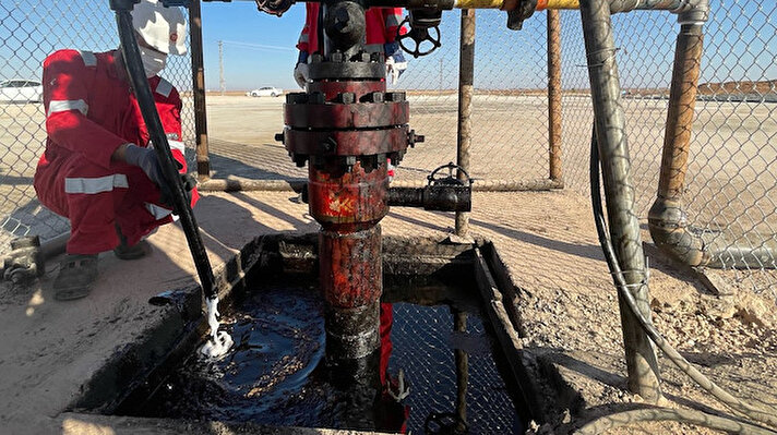 Türkiye Petrolleri Batman Bölge Müdürlüğü tarafından Siirt’in Kurtalan ilçesinde 10. Bölge ARI/TPO/166-798 ruhsat numaralı sahada, Karabağ-2 tespit kuyusunda petrol arayacak. 