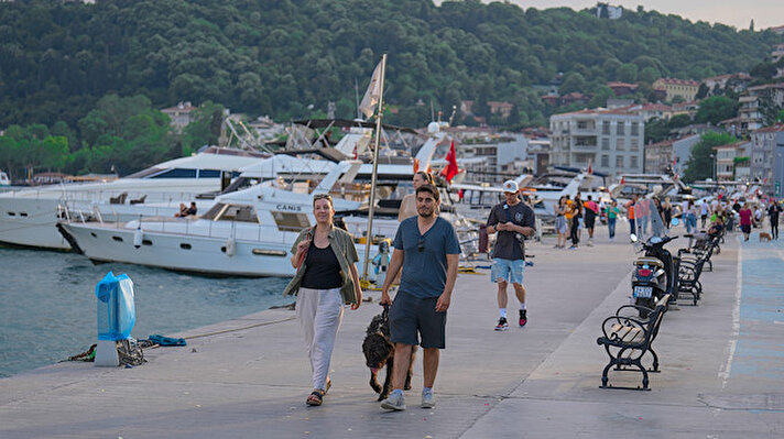 ساحل 'بيبيك' إسطنبول.. مشاهد بانورامية تزينها اليخوت الفاخرة
