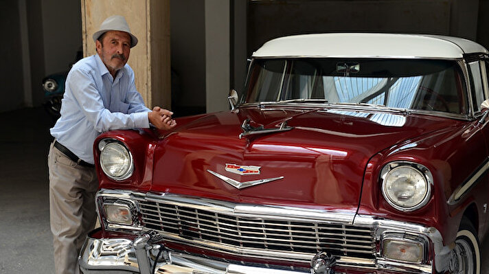 Ali Erkan, 1970 yılında Ulus'taki Yeni Sanayi'de çırak olarak işe başladı. O yıllarda Erkan'ın klasik arabalara ilgisi artmaya başladı.<br>
