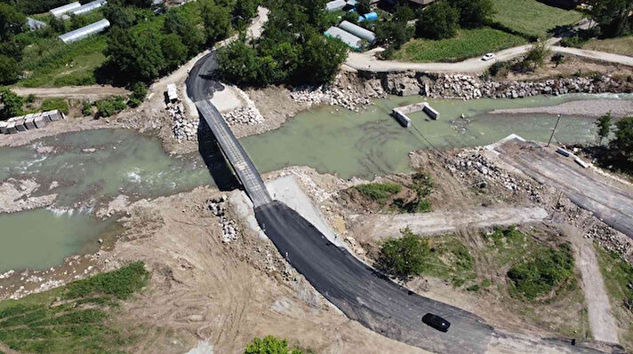 11 Ağustos 2021 tarihinde meydana gelen sel afetinde Bartın’ın Şarköy Boğaz mahallesine ulaşım sağlayan beton köprü yıkılmış, afetin hemen ardından bölgeye panel köprü kurulumu gerçekleştirilmişti.