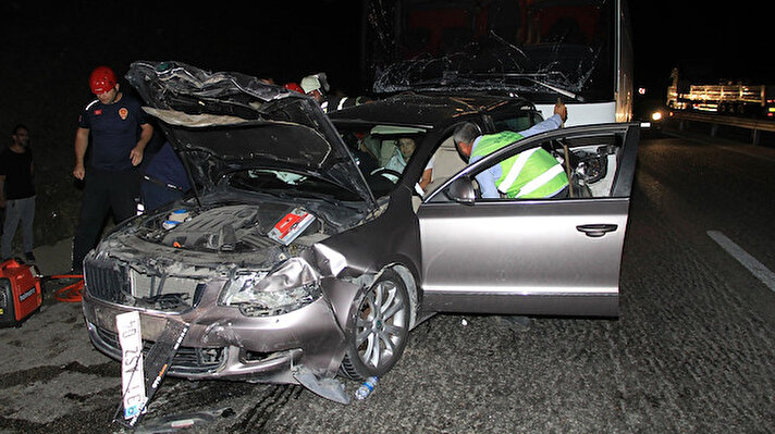 Kaza, saat 23.00 sıralarında İzmir-Ankara D300 karayolu Kovukdere rampalarında meydana geldi. 