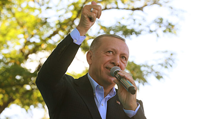 Ordu'da toplu açılış törenine katılan Cumhurbaşkanı Erdoğan, vatandaşlarla bir araya geldi.<br><br>