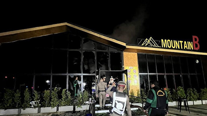 Tayland’ın Chonburi eyaletinde bir gece kulübünde çıkan yangında 14 kişi hayatını kaybetti, en az 40 kişi yaralandı.