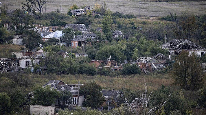 Rusya-Ukrayna savaşı 7 aydır devam ederken, Ukrayna'nın birçok yerleşim birimi ağır yıkıma uğradı.